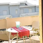Flat With Terrace-beahost Apartment