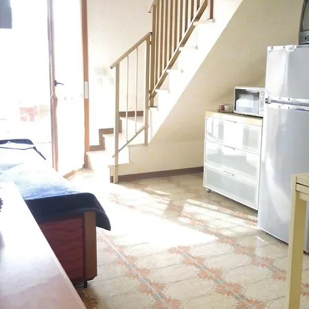 Gorgeous Flat With Terrace - Beahost Apartmán *